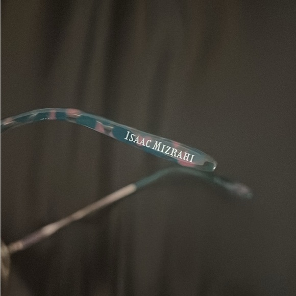 ISAAC Mizrahi Sunglasses & MARCO Crossbody Wallet (Combo Deal) - Picture 12 of 12